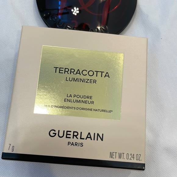 Guerlain TERRACOTTA LUMINIZER poudre compacte #00 cool ivory - Picture 1 of 3
